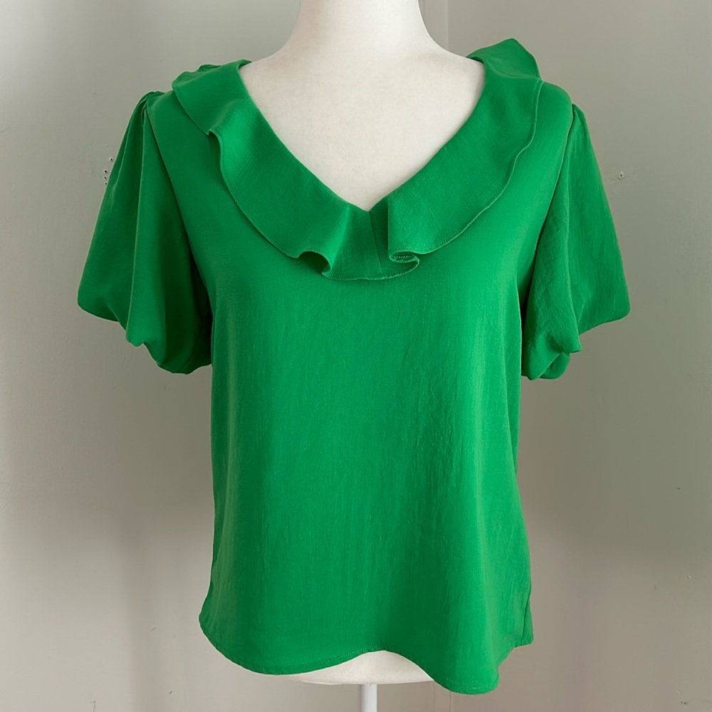 Sugar + Lips Green Short Sleeved Blouse sz XS